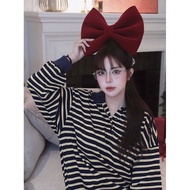 Beautiful 2-color mont glasses, mai Phuong Bui wears super pretty