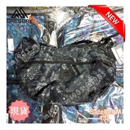 Sale 香港行貨 (保養) Gregory Satchel M 13L Black Tapestry 黑花 經典斜揹袋 Visvim 防水旅行袋