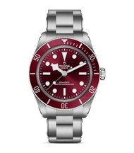 Tudor Black Bay 58 酒紅