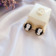 美國西洋古董飾品 / 法式蕾絲邊cameo仕女優雅夾式耳環復古珠寶
