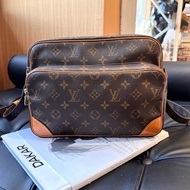 「JL精品代購」 9新 LV 老花 相機包