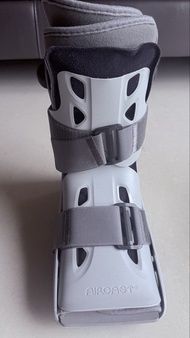 AirCast AirSelect Short Walking Boot - Large