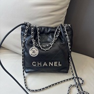 近新品 香奈兒/Chanel 黑銀迷你22Bag 芯片款