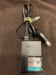 [EL126-2] SONY BC-CS3 原廠充電器+ SONY NP-FR1原廠電池1個