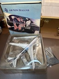 Phoenix Wings 1:400 新西蘭航空 B747-400 New Zealand All Blacks 欖球隊塗裝飛機模型