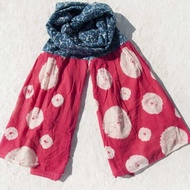 藍染絲巾/蠟染刺繡絲巾/植物染圍巾/indigo漸層綿線絲巾-紅色點點