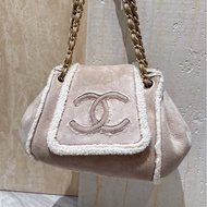 CHANEL 麂皮毛毛鏈條包 7開