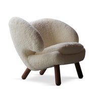 北歐櫥窗/House of Finn Juhl Pelican Chair 鵜鶘椅(無釦 / 胡桃木 / 米白長羊毛)