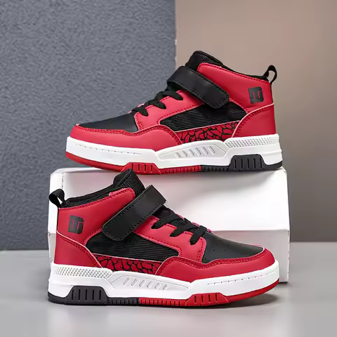 A pair of children's four-season leather high-top sports shoes, durable and fashionable sneakers, si