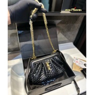 05b5 5 w cloud chain clutch bag for w