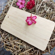 Pine wood cutting board