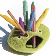 手工羊毛氈筆筒/文房具/筆筒/彩色羊毛氈筆筒-怪獸筆筒果綠名片架