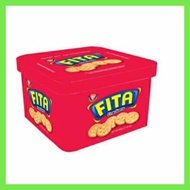M.@k<Y./Hv/San:nn_Fita:lm_Crackers:M_Biscuits:Y_(:g_600g:h_)