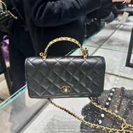Chanel WOC wallet on chain with handle in black colour 24c 黑色