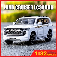 1:32 Toyota Land Cruiser LC300GR Alloy Car Model Toy Car Collection Gift for Children Girls