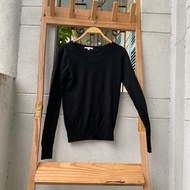 2hand black sweater 56cm long code 292