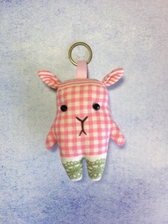 +格紋蕾絲襪+小鹿鑰匙圈