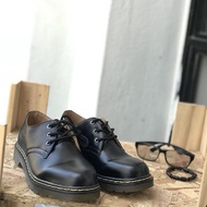 Dr Marten