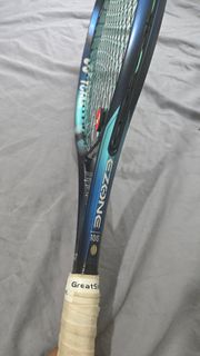 Yonex Ezone 100 Tennis Racquet grip 2