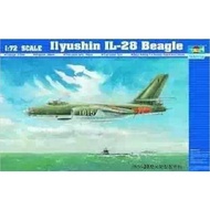 Trumpeter 1/72 01604 Ilyushin IL-28 Beagle model kit.