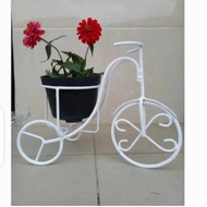 rak pot bunga besi model sepeda