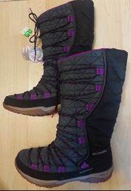 全新 Columbia 防水靴/雪靴