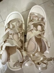 日本 SHAKA 芭蕾舞款米白色涼鞋