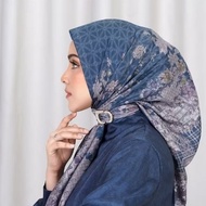 Parisian Etoile Buttonscarves