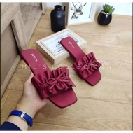 R4 ribbon sandals