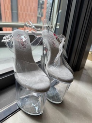 Pleaser heels size 7  wide feet