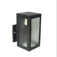 Garden Wall Lamp D02