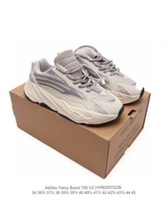 Adidas Yeezy 700 V2 3M Men's and women's jogging shoes  EU Size：36 36⅔ 37⅓ 38 38⅔ 39⅓ 40 40⅔ 41⅓ 42 