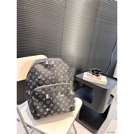 L _ Early Spring Backpack Size: 28 37 57965