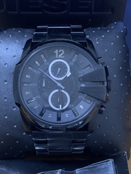 Đồng hồ hiệu Diesel Chronograph size 46 luôn niền núm full box 999%