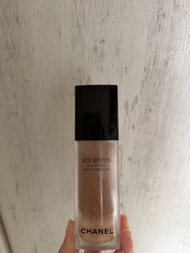 Chanel LES BEIGES自然亮肌微精華粉底液