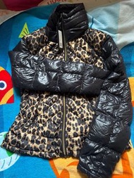 Guess豹紋羽絨外套