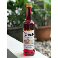Trieste syrup variant Strawberry 650ml