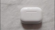 二手原裝Apple Airpods pro 2 MagSafe A2968 (黑色包膠Black colour)charger case充電盒，沒有左右耳機,90%新冇單冇保養，不退不換。荃灣區MTR交收，時間、地點另議！(注意:圖片為之前已售的，現出售的是原裝黑色包膠USB type C 版Airpods pro 2 充電盒）