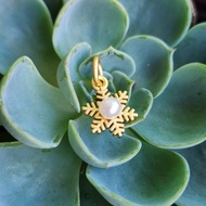 M1207F2 Snowflake Charm, About 9.1 * 10.4 * 4.9mm,