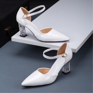 (Full size feet) Square high heels in 8p patent leather - BM138