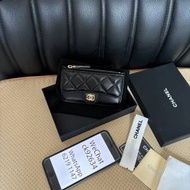 Chanel CF拉鏈零錢包