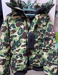 Canada Goose x Aape 羽絨外套