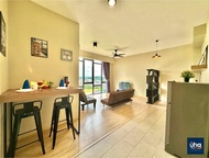 Rumah 560 m² dengan 1 bilik tidur dan 1 bilik mandi peribadi di Tebrau (Hebe . MT Austin Cube 8 teen