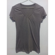 Giordano Woman V-neck T-shirt SZ XS/S