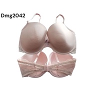 J Dmg2042 branded bra by La Senza bra foam underwire bra Rijeck stain size 38DD
