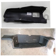 Used original Hilux Revo 2016-2018 rear bumper bar centre cover 5872460010 PROTECTOR LUGGAGE COMPART