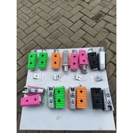 YAMAHA VIRAGO KW1 a FOOTSTEP RUBBER