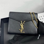 YSL /聖羅蘭 黑金魚子醬爆款 郵差包黑金信封包