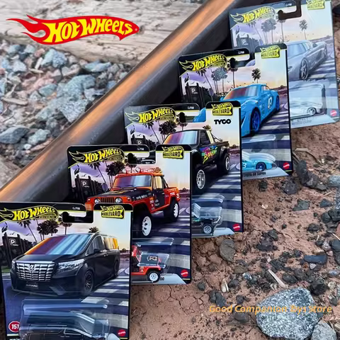 Original Hot Wheels GJT68 Boulevard 31 Car Model 1/64 Scale Die-Cast Car 2015 TOYOTA ALPHARD KOENIGS