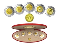 2002年 五福臨門世代相傳紀念幣套裝，求紀念金銀幣，鉑金幣，金幣，銀幣，97香港回歸紀念金幣、香港洋紫荊10元金幣、香港金幣、十二生肖金幣、香港國際機場紀念金幣，加拿大楓葉金幣，建國三十週年紀念金幣